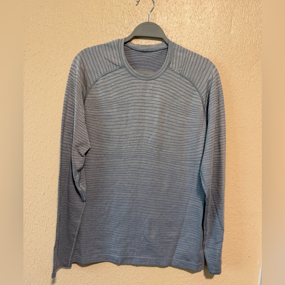 Men’s‎ Lululemon Long Sleeve Shirt Size Medium Stretchy Gym Workout